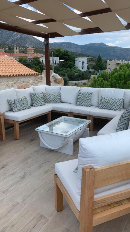 Vetilios Lithos Boutique Hotel Néon Oítilon Esterno foto