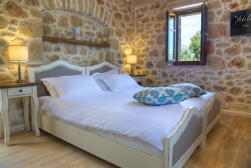 Vetilios Lithos Boutique Hotel Néon Oítilon Esterno foto